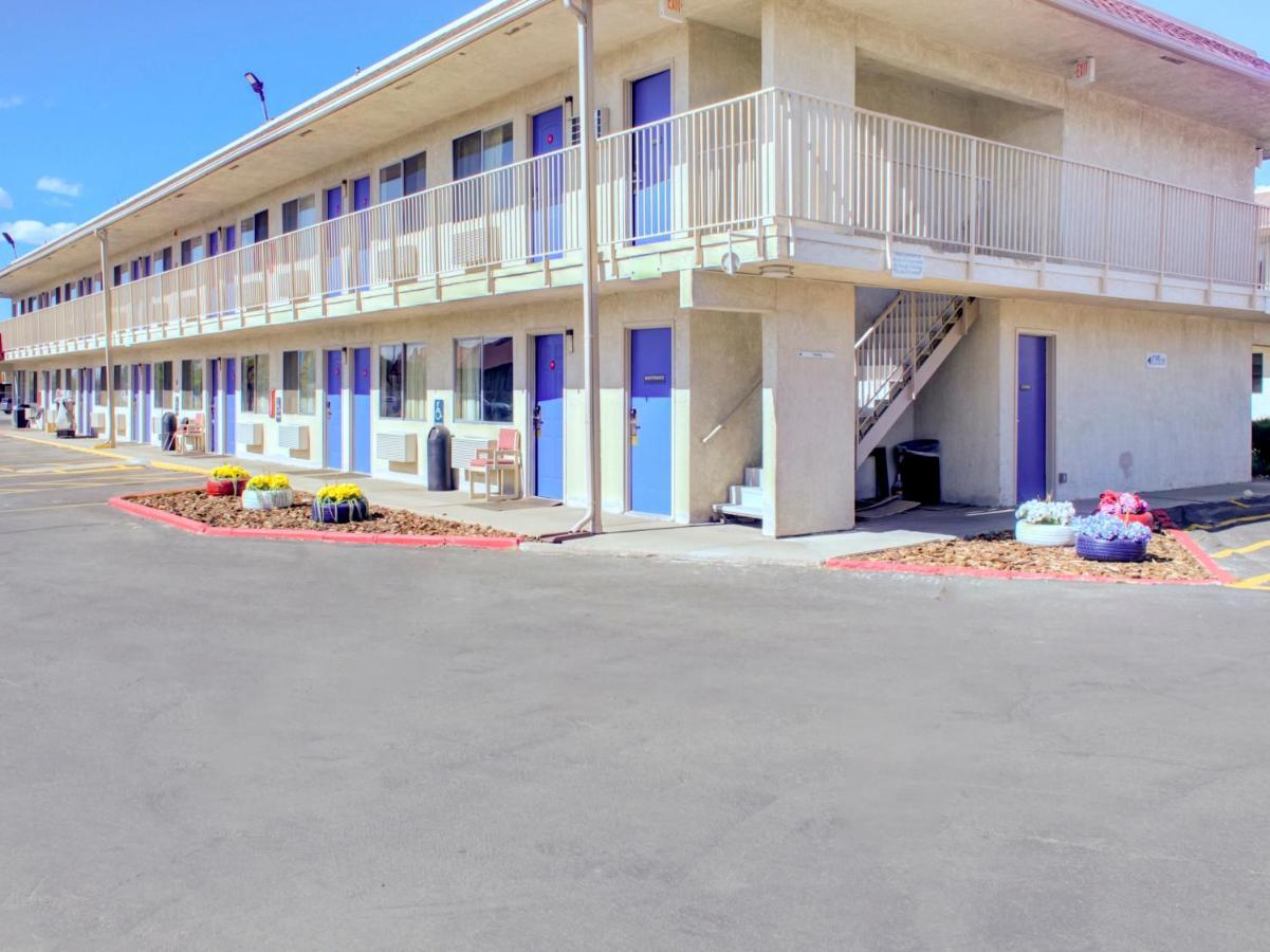 Travelodge By Wyndham Miles City Exterior photo